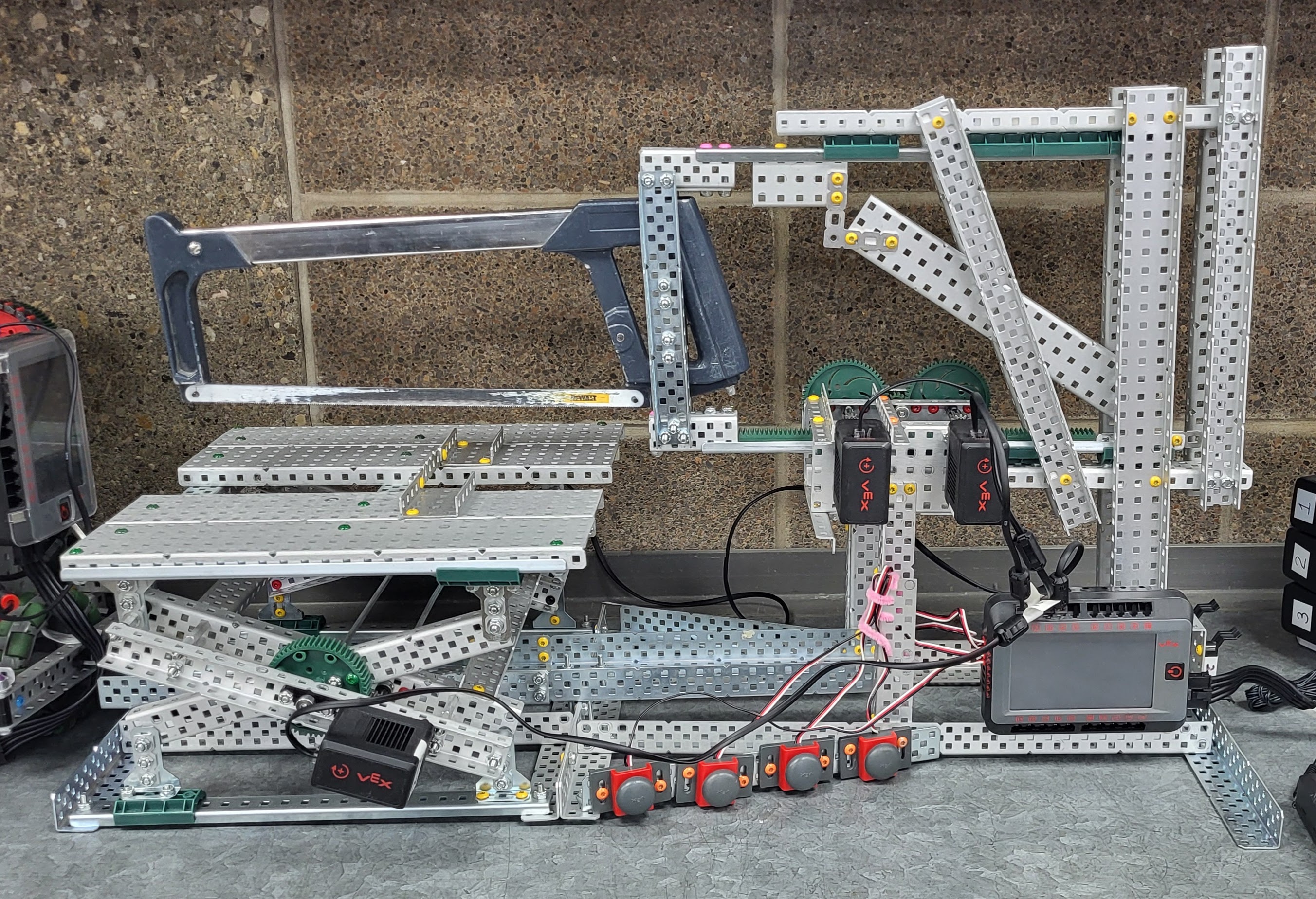 VEX metal-cutting robot